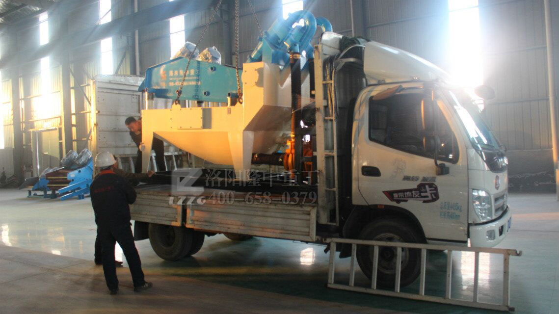 中型<a href=http://m.dianpos.com.cn/tags/xishahuishouji target=_blank class=infotextkey><a href=//tags/xishahuishouji target=_blank class=infotextkey>細(xì)沙回收機(jī)</a></a>.jpg