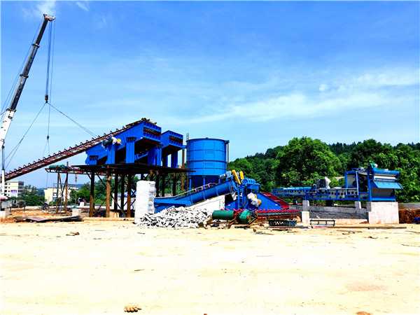 隆中洗沙機(jī)<a href=http://m.dianpos.com.cn/tags/xishahuishouji target=_blank class=infotextkey><a href=//tags/xishahuishouji target=_blank class=infotextkey>細(xì)沙回收機(jī)</a></a>33.jpg